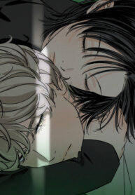 HỒN MA SAU KHE CỬA